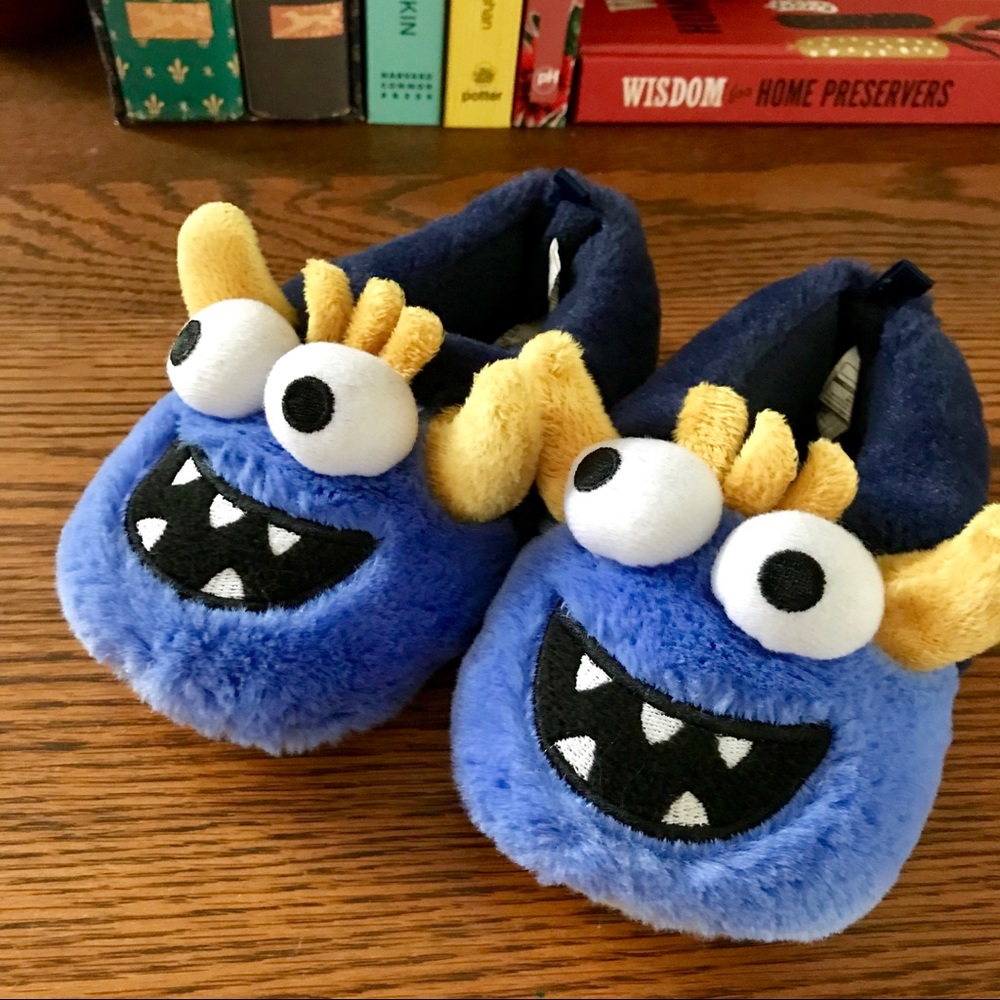 Carter’s Winter Warm Slippers Gordo-S Monster Boy